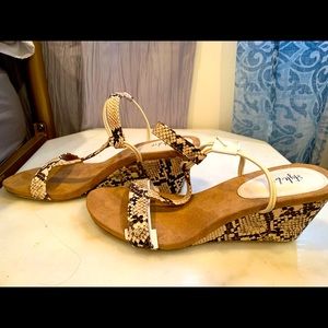 Style & Co low wedge brand new